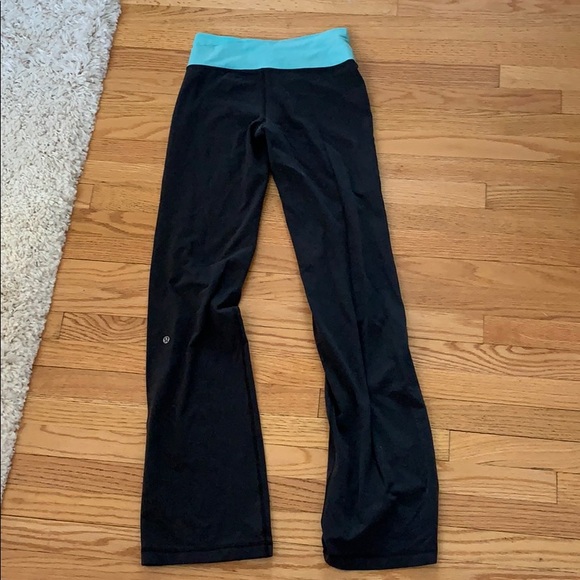 Tight lululemon workout yoga pants - Picture 2 of 2